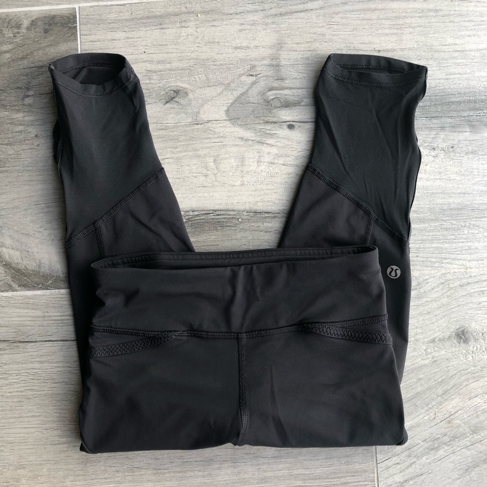 LuLulemon Capri joggers